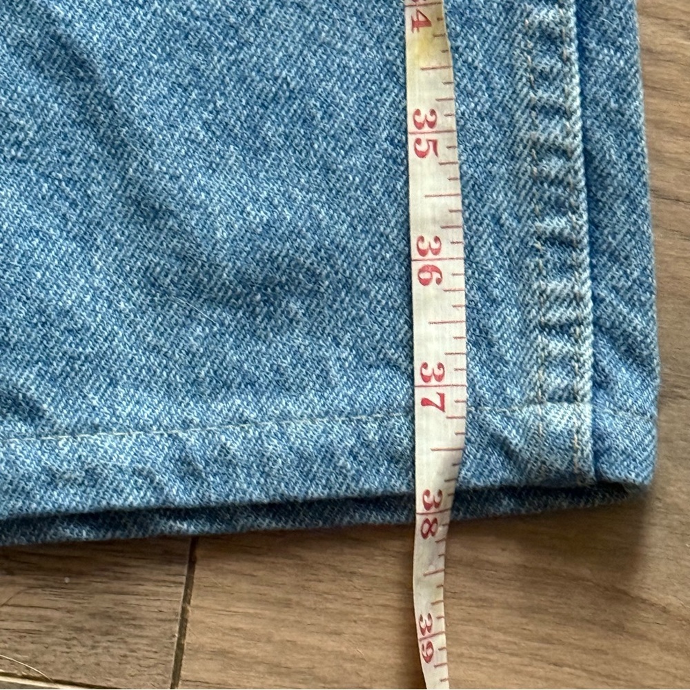 Light Blue Jeans - Picture 4 of 10